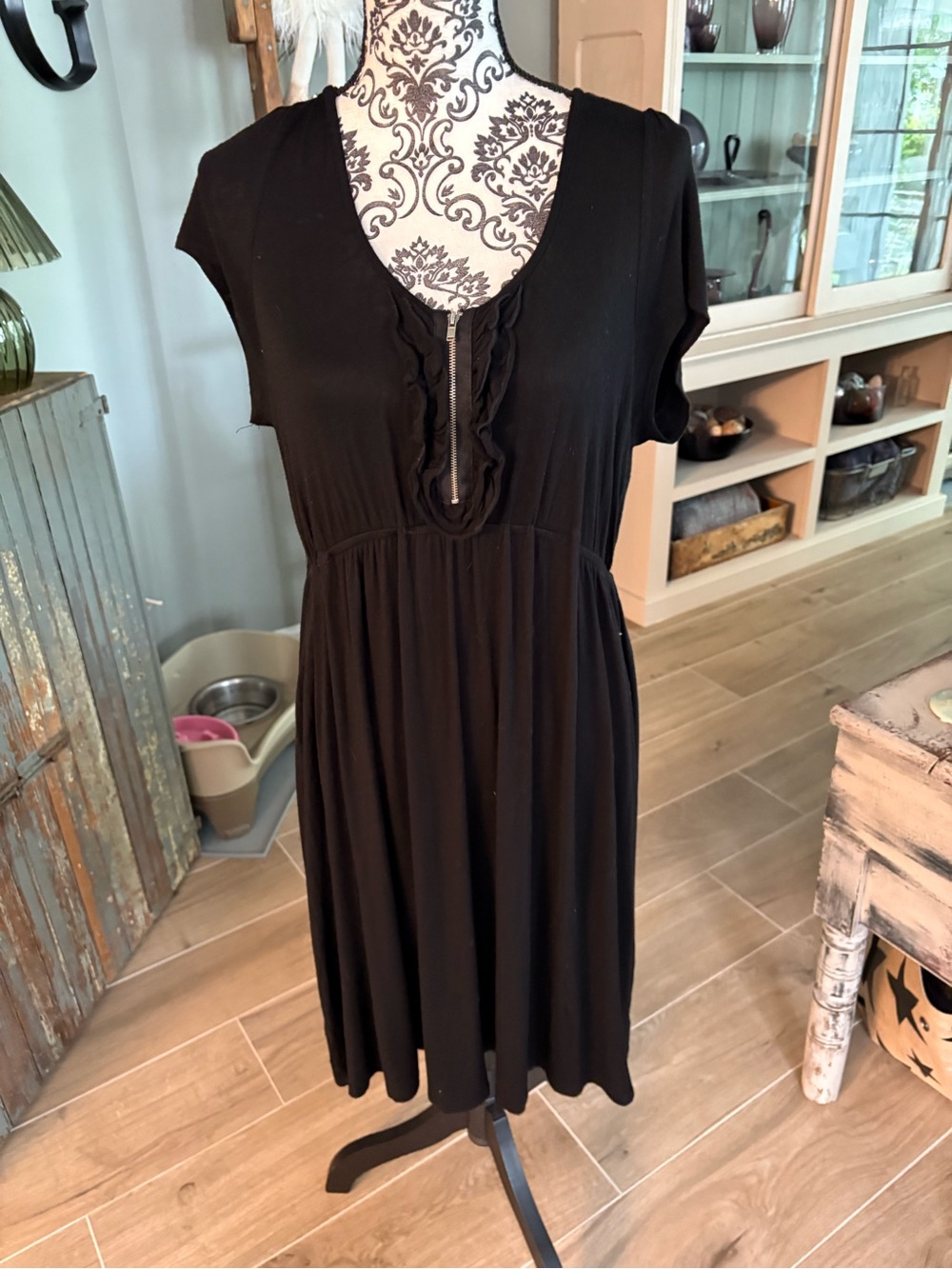 Black Ruffled Zip  Midi Dress size 2X